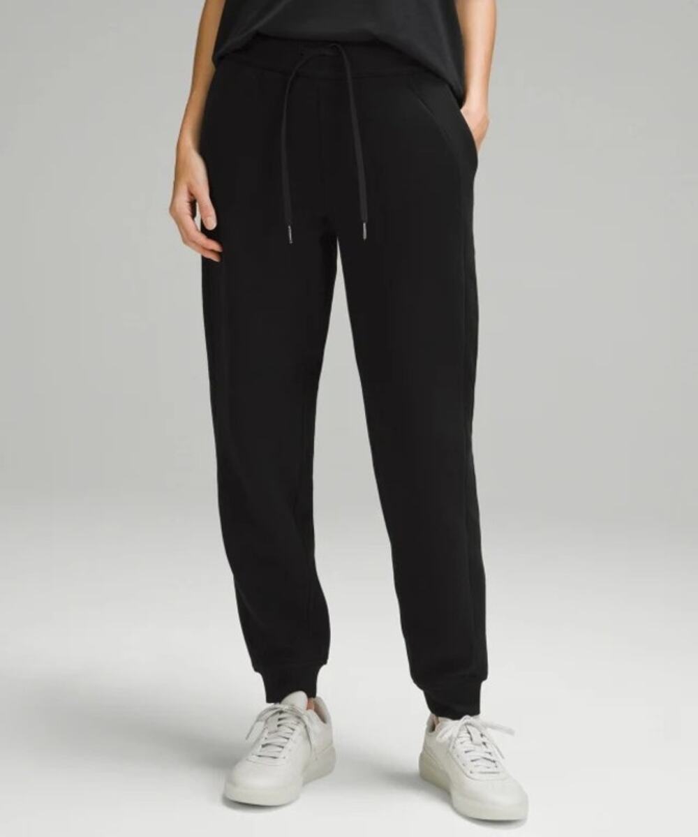 Lululemon Scuba High Rise Jogger Sweatpants Size 6 Black Athleisure Lounge